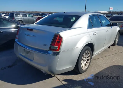 2012 Chrysler 300 z USA, uszkodzony, nr VIN 2C3CCAAGXCH116445